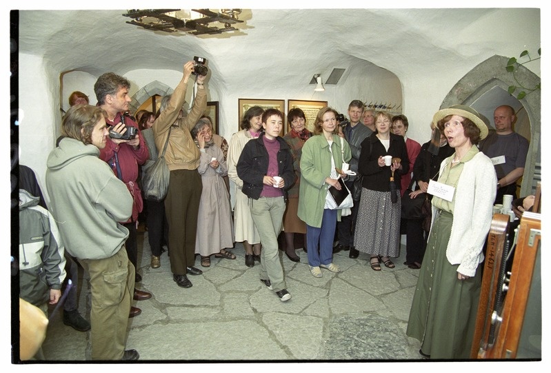 ,,Raevangla 600 juubel''. Kõneleb M. Parmas. Värvifoto.