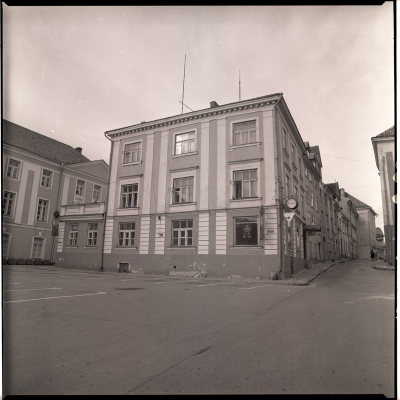 Tallinn, Lossi plats 2 hoone.