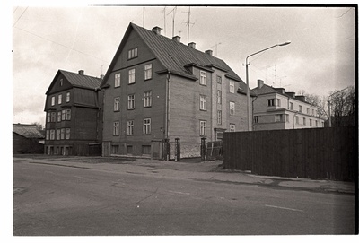 Kolmekordsed puuhooned J. Tompi t. 43 ja 45  duplicate photo