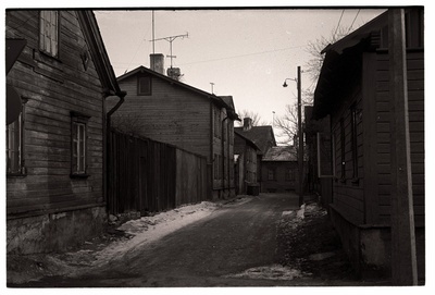 Vaade Tisleri tänavalt Naeri tänavale.  similar photo