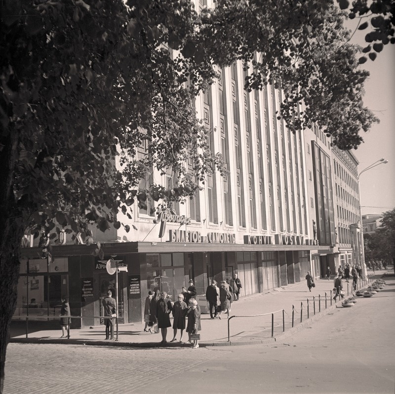 Vaade kohvik "Moskva" sissepääsule