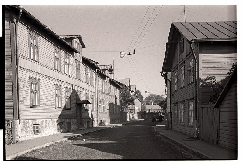 Talllinn. Vaade mööda Tisleri tänavat Ravi t. poole