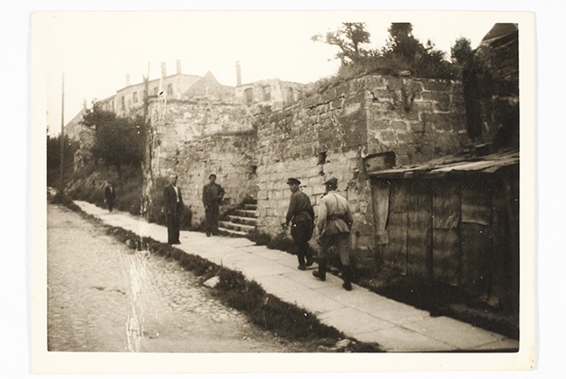 Ruin Narva
