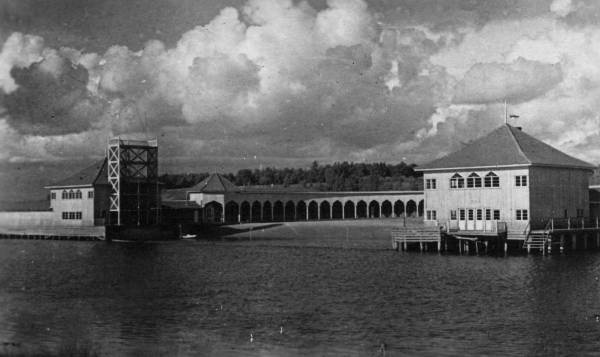 Swimming pool (arh. A. Matteus, 1928). Tartu, 1930-1940.