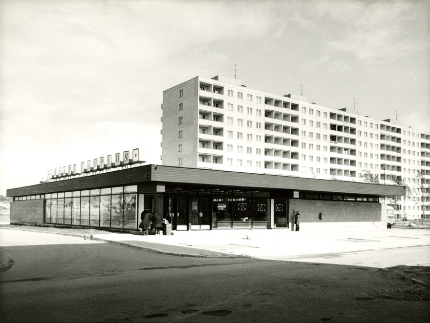 Tartu Annelinn: Saare store, 9-storey apartment