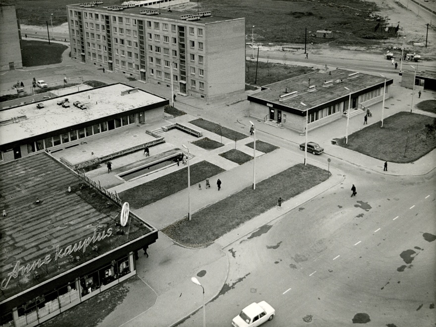 Tartu Annelinn: view of the 9-storey Point Launch for Anne store and social centre