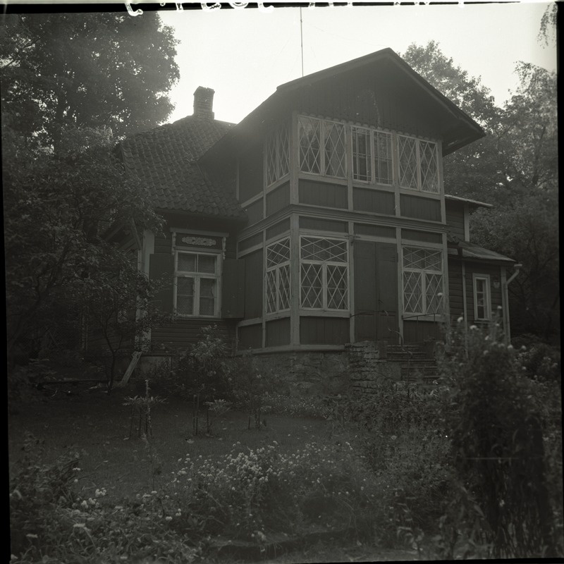 Kahekordne puuhoone Mäekalda t. 11