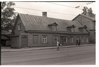Ühekordne puuhoone Pärnu maantee 33.  duplicate photo
