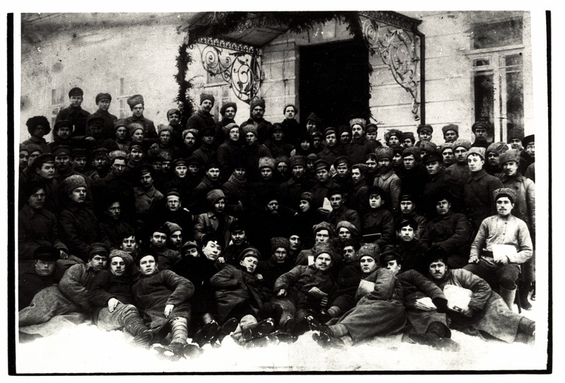 Eesti poliitkursusest osavõtjad Pihkvas 1920. aasta veebruaris.