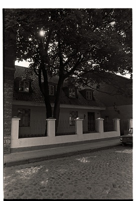 Ühekordne maja ja tara, Uus tänav 18.  similar photo