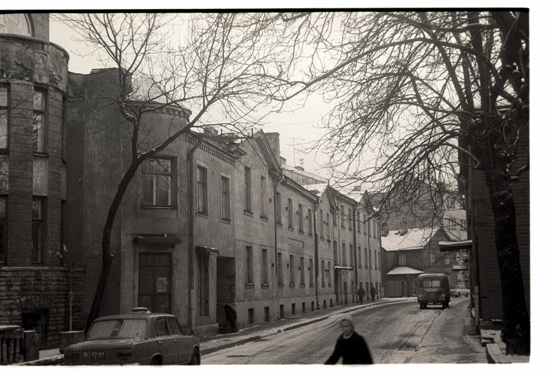Tallinn. Tatari 23, 25, 27 majad, vaade Kingissepa t. suunas