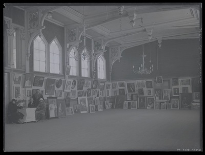 Anna Luik-Püümann maalide näitus Harjuvärava mäe paviljonis 1926. aastal.  similar photo