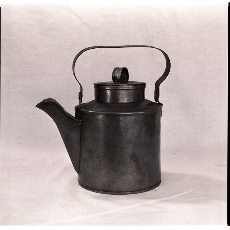 Teekann 19./20. sajandi vahetusest.