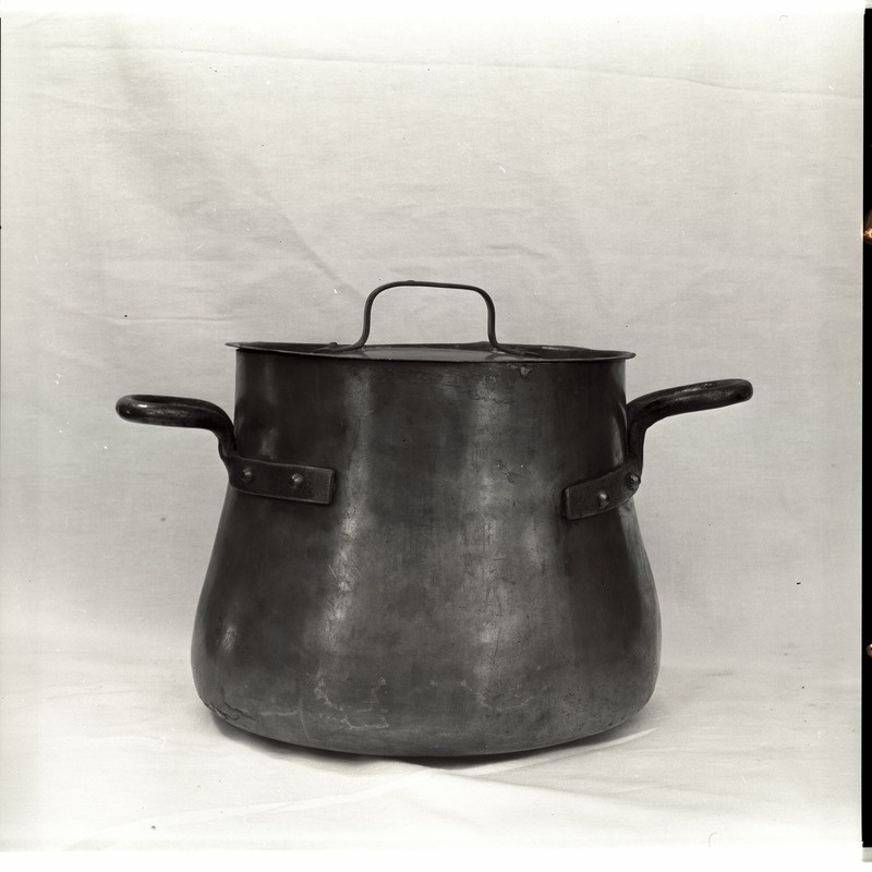 Vasest keedupott 18. või 19. sajandist.