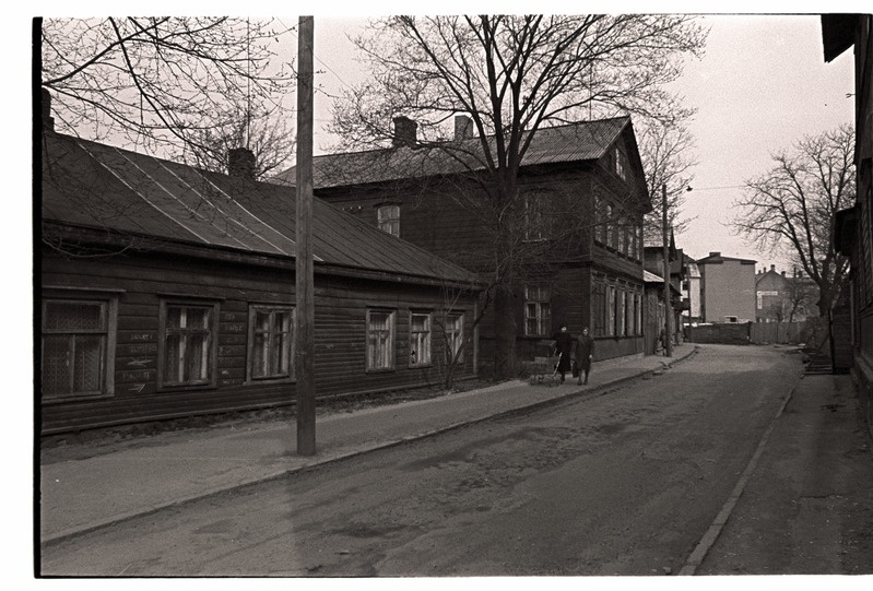 Vaade piki Karu tänavat Narva maantee suunas.