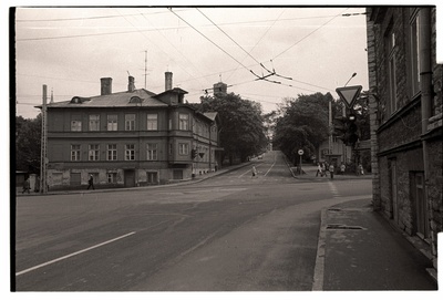 Vaade Nõukogude tänavalt hotellile "Tallinn".  similar photo