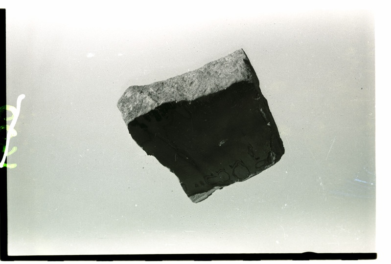 Tallinn, leide arheoloogilistelt kaevamistelt Toompeal, portselanist fragment.