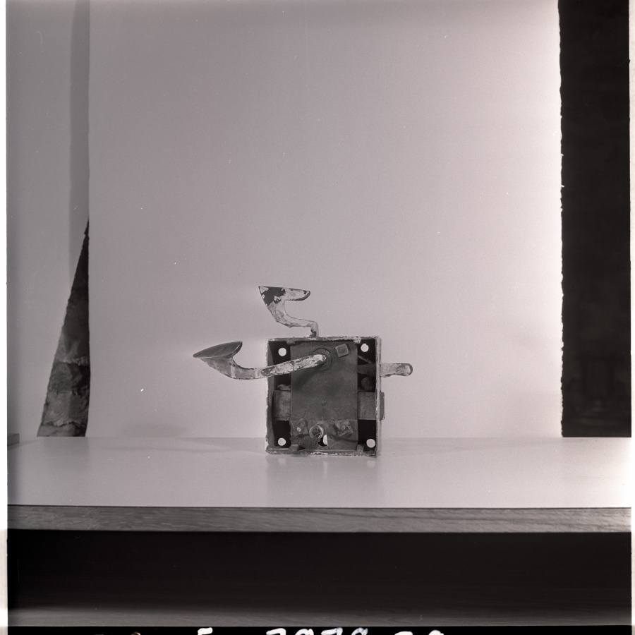 Karplukk kahe käepidemega