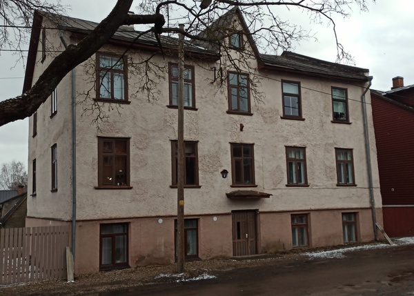 Karlova linnaosa: Salme t 4. Tartu, 1990. rephoto