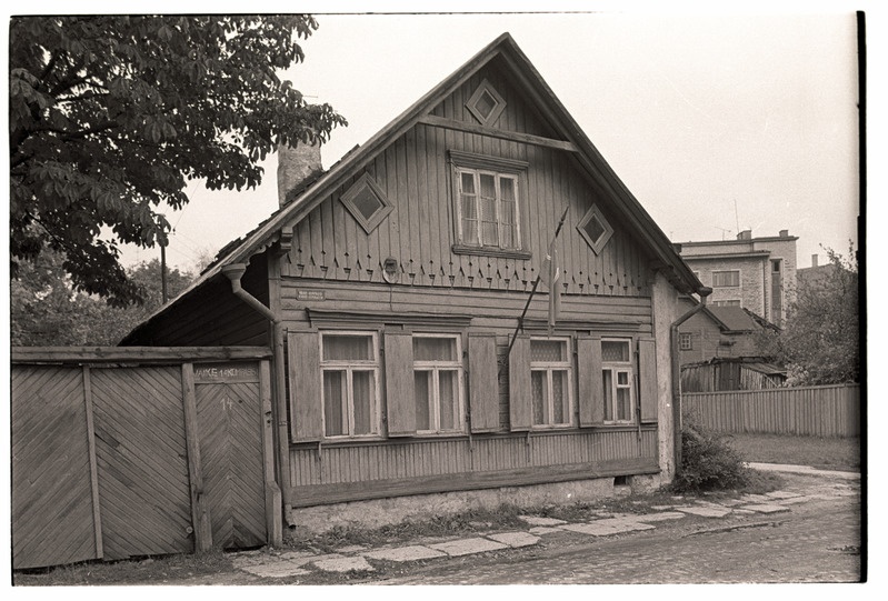 Tallinn. Puuhoone Väike-Kompassi t. 14