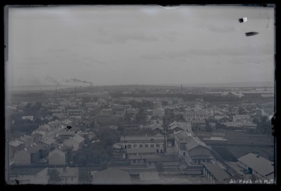 Tallinn. Kalamaja, tagaplaanil Kopli. Vaade Puhki veski viljaelevaatori tornist.  duplicate photo