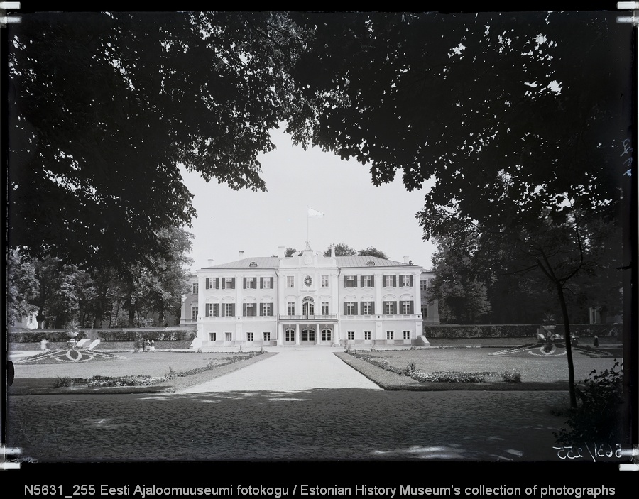 Kadrioru loss, eestvaade