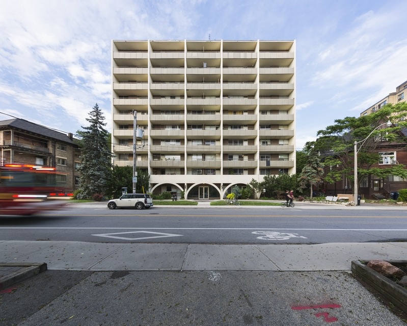 Korterelamu 277 St George Street Torontos. Välis-Eesti arhitekt Uno Prii