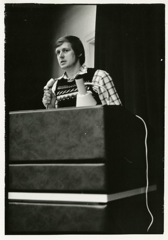 Tallinna seminar 25.-26.04.1980. Kõnepuldis Mati Heidmets