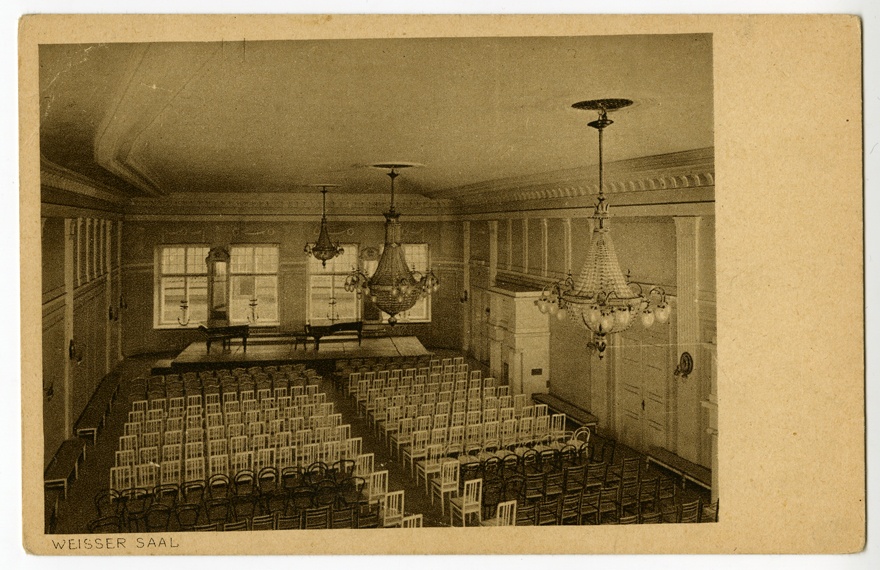 Mustpeade Maja Valge saal, sisevaade. Arhitekt Wilhelm Neumann