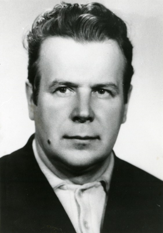 Eido Uustalu, portreefoto