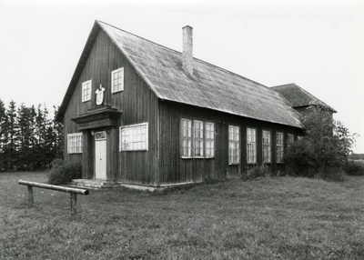 Kolgaküla rahvamaja, vaade hoonele. Arhitektid August Tauk ja Erich Jacoby  similar photo