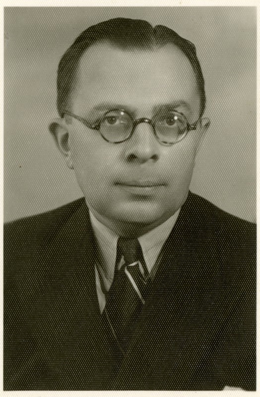 Konstantin Bölau, portreefoto
