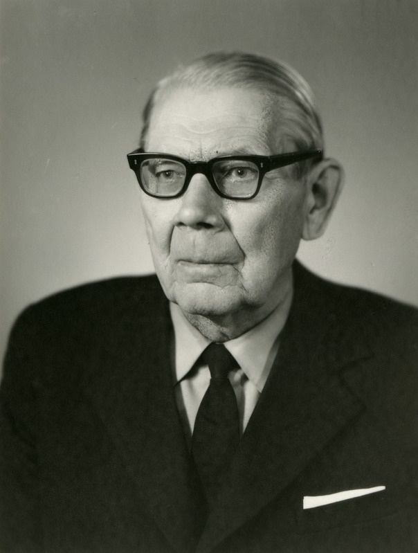 Johann Ostrat, u 80-aastasena, portreefoto