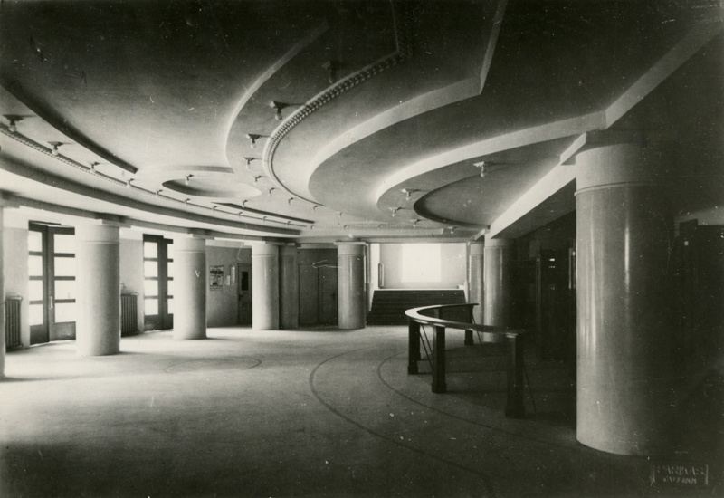 Teater Estonia, 2 vaadet vestibüüli. Arhitektid Armas Lindgren, Wivian Lönn