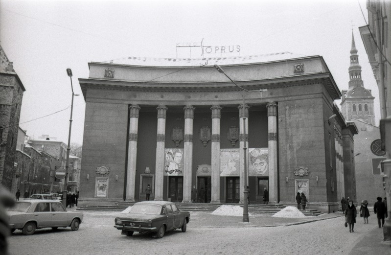 Kino Sõprus, hoone vaade. Arhitektid August Volberg, Peeter Tarvas