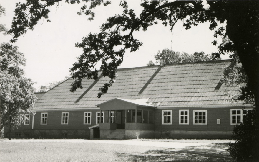 Riidaja mõisa peahoone, fassaadivaade