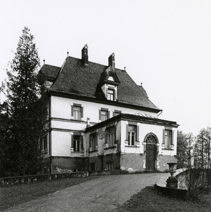 Mooste mõisa peahoone, külgvaade. Arhitekt August Reinberg