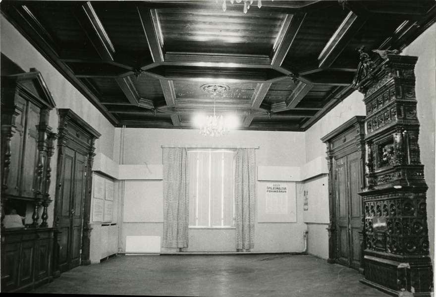 Polli mõisa saal, interjöörivaade