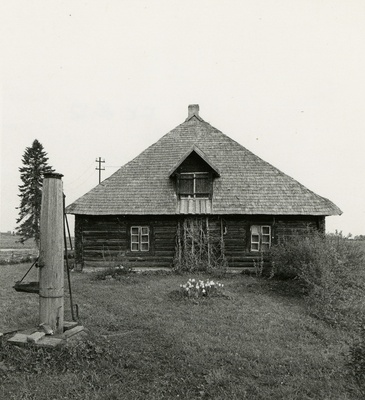 Käpa-Müürsepa talu Paluperas, otsavaade  similar photo