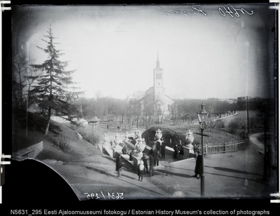 Harju värava trepid, vaade Jaani kiriku suunas.  duplicate photo