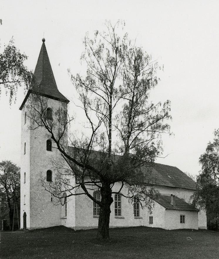 Rõuge Maarja kirik, vaade lõunast