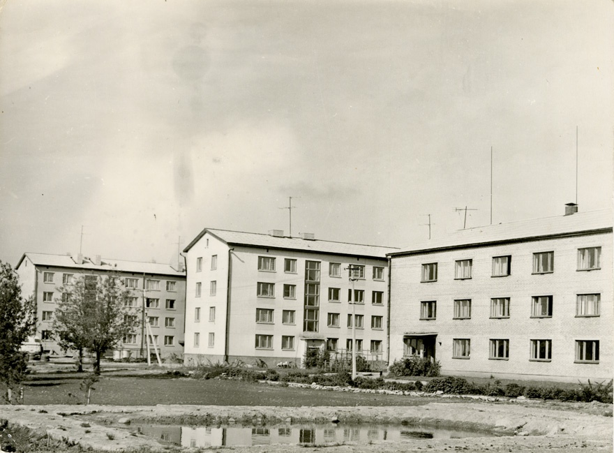 Korterelamud Väimelas, tänavapoolne vaade