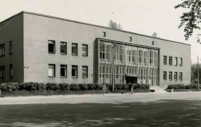 Raudteelaste klubi, hilisem ERMi näitusemaja, fassaadivaade. Arhitekt Ain Amjärv, Dorprojekt  duplicate photo