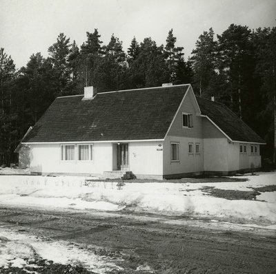 Käsmu metskonna eramud, vaade. Arhitekt Anu Kotli  similar photo