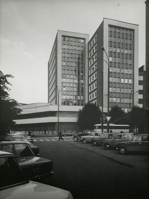 Projekteerijate Maja, vaade. Arhitektid Peep Jänes, Arvo Niineväli, Mart Port; sisearhitektid Hannes Krull, Kirsti Laanemaa, Aulo Padar  similar photo