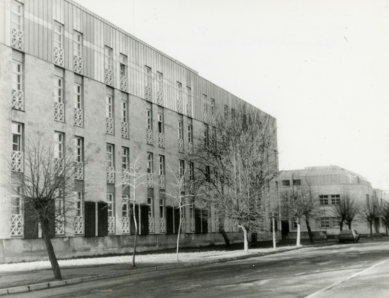 Sanatoorium, hotell Laine Haapsalus, vaade tänavalt. Arhitekt Toivo Kallas