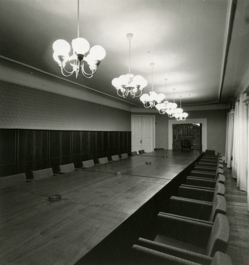 Kinomaja Tallinnas Uus tn 3, vaade koosolekusaali. Arhitekt Otto Schott; renov Mati Leon