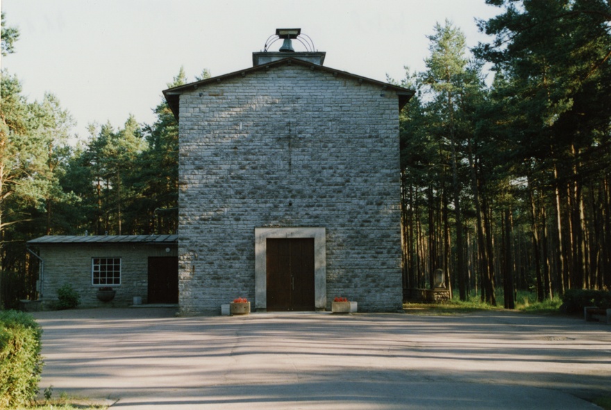Liiva kalmistu kabel, eestvaade. Arhitekt Herbert Johanson