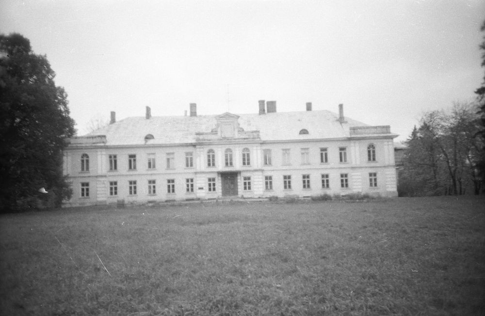Front of the main building of Harku Manor