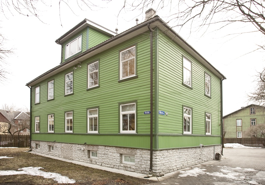 Tallinna üürnikkude seltsi Üürnik neljapereelamu Ristiku 50, vaade hoonele. Arhitekt Karl Tarvas